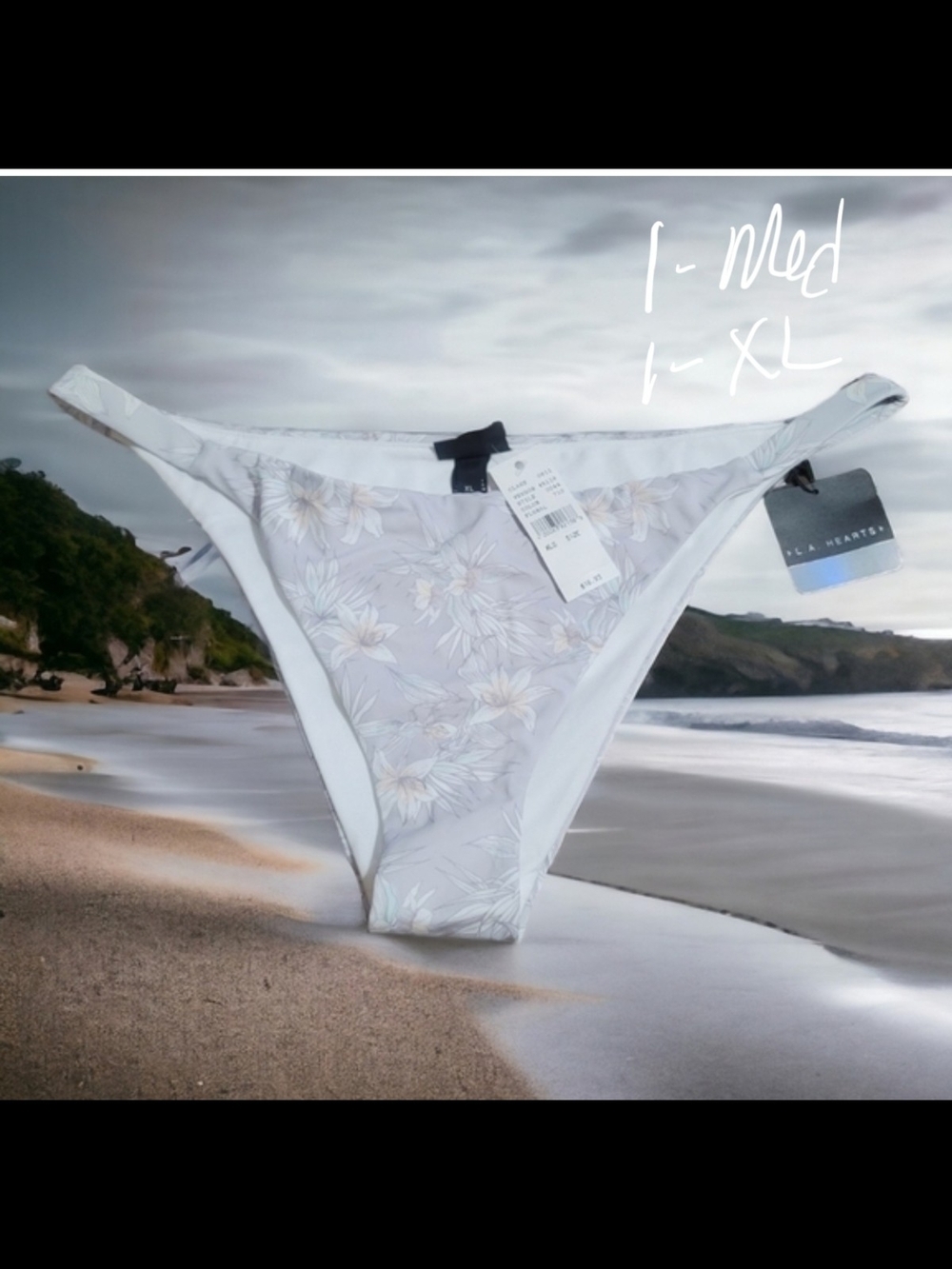 La Hearts Floral Bikini Bottoms in Light Gray and Cream - Picture 7 of 9